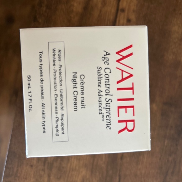 Lise watier age control supreme - Picture 2 of 2